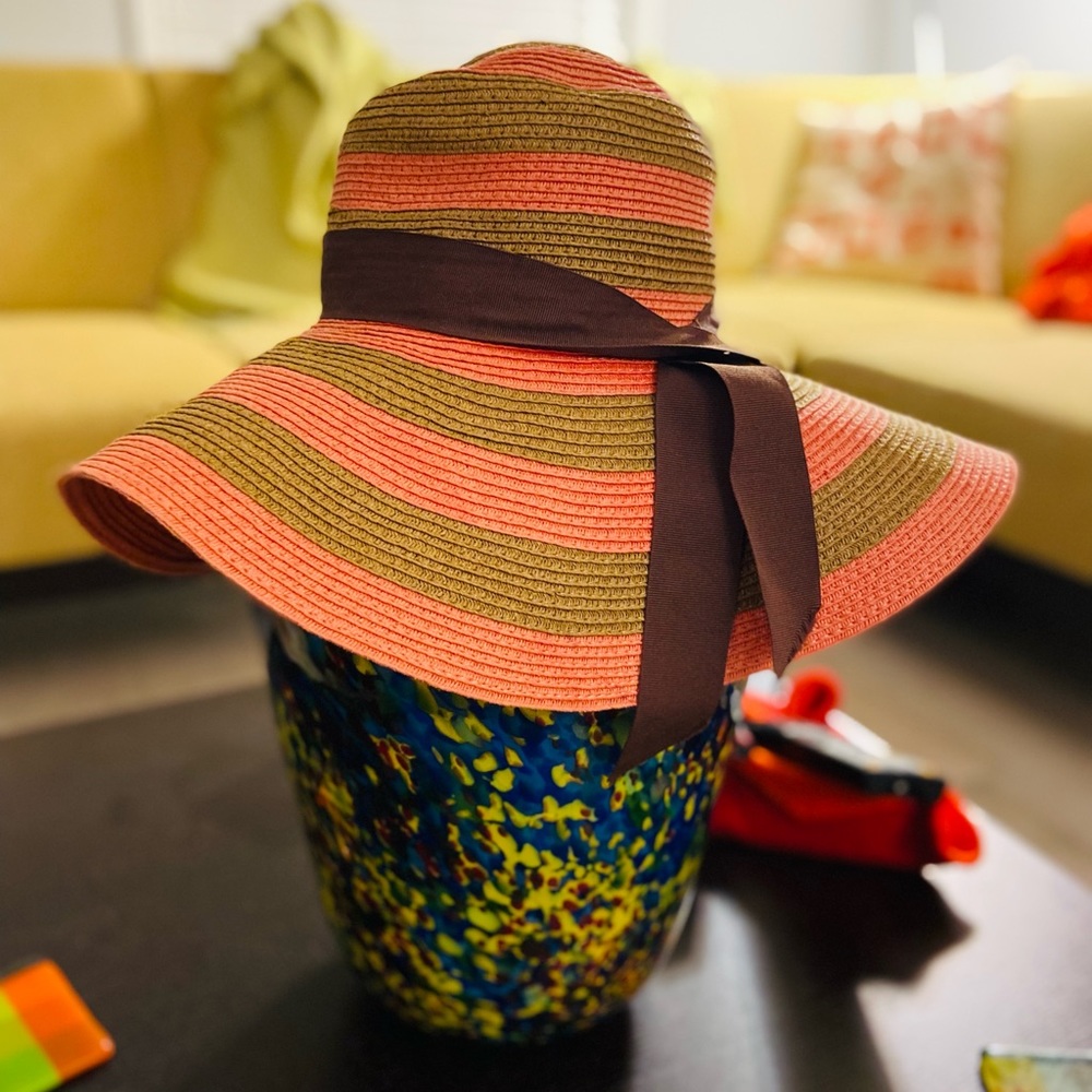 Floppy Nordstrom sun hat- salmon & moss green, 100% paper